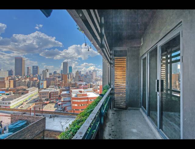 0.5 BEDROOM APARTMENT FOR SALE IN MABONENG